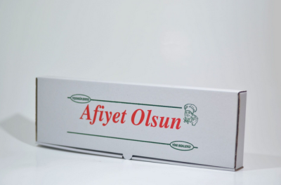 BEYAZ OLUKLU 43X13,5X3,5 CM PİDE KUTUSU 100 ADET